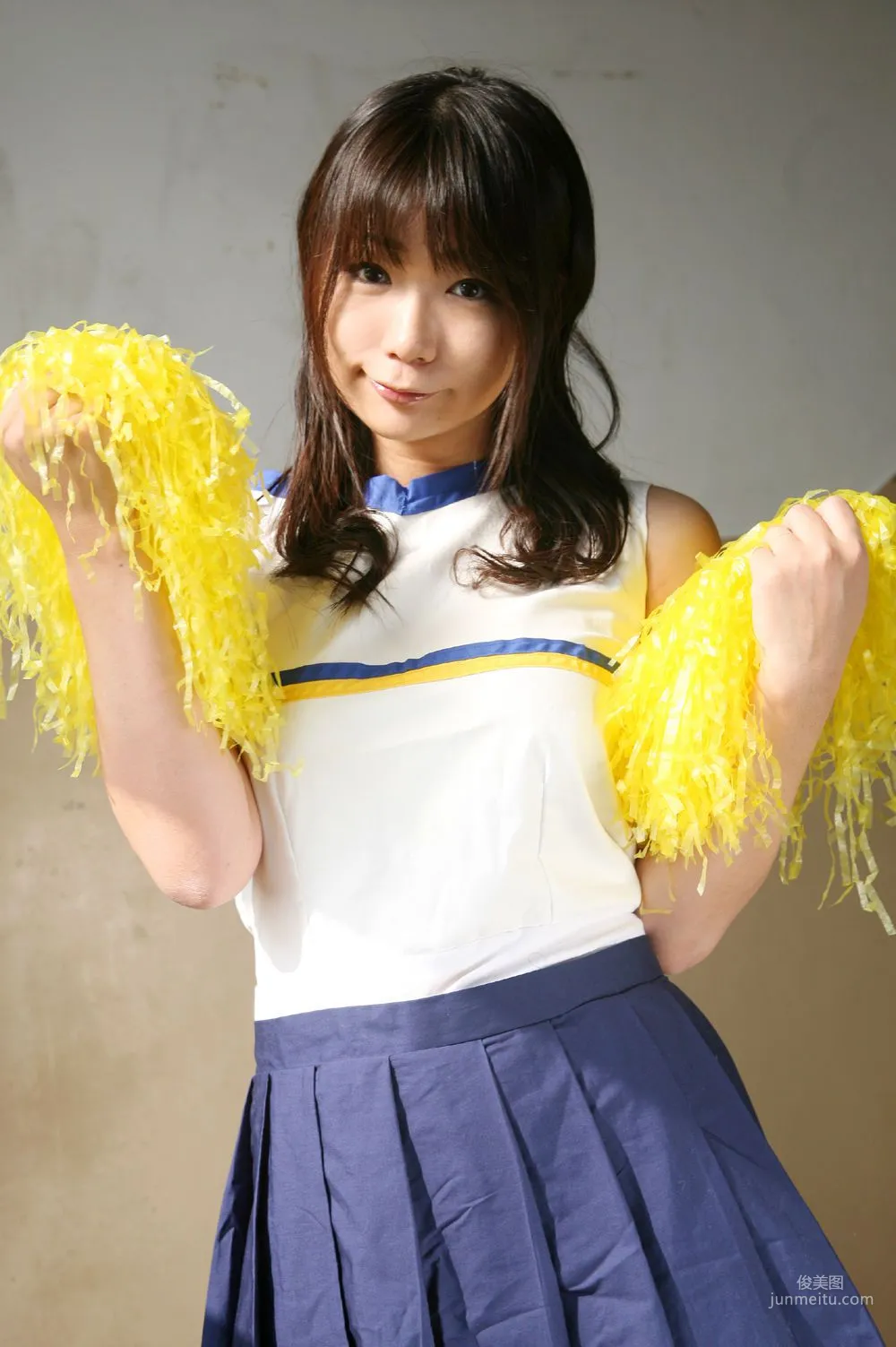 チョコボール向囲 《Suzumiya Haruhi no Yuuutsu》Suzumiya Haruhi+Asahina Mikuru 写真集