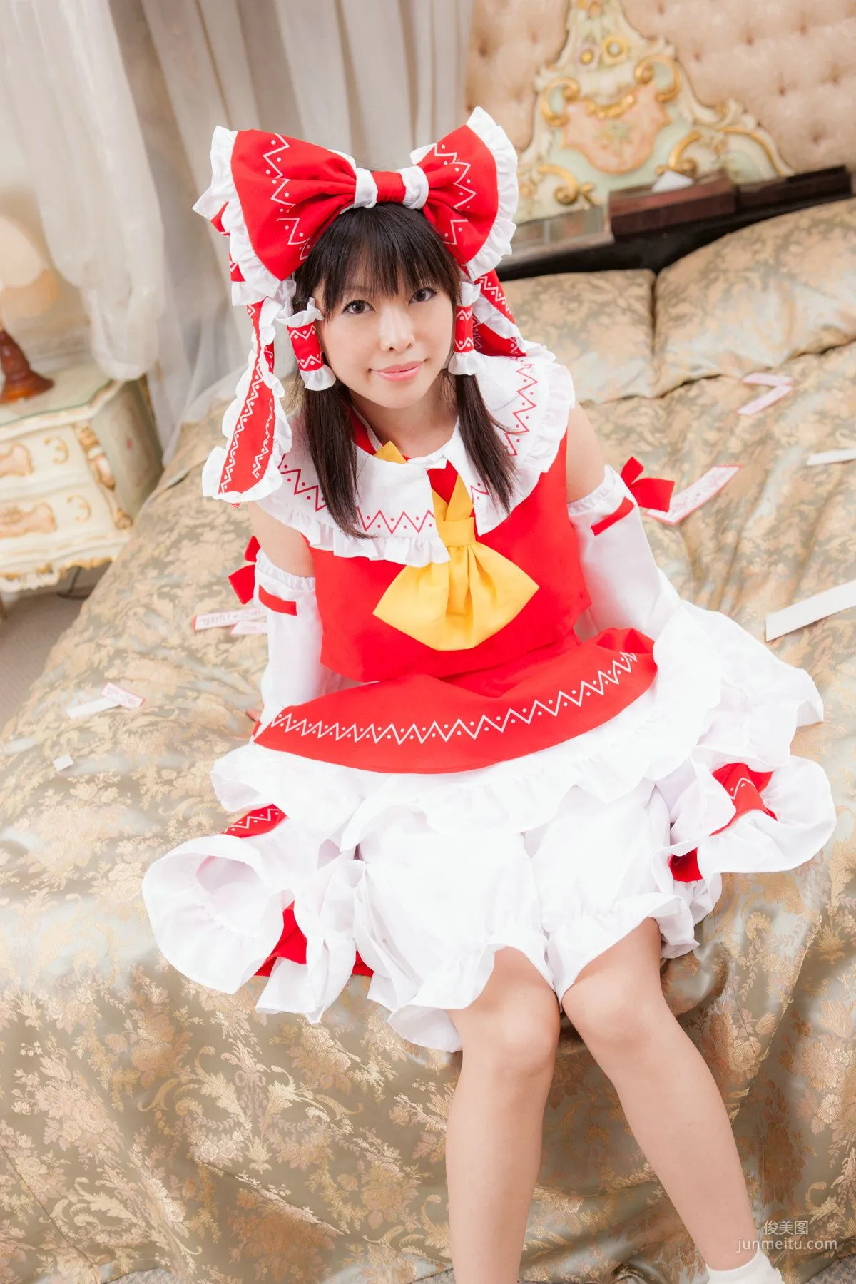 南雲つばさ 《Touhou Project》Hakurei Reimu [@factory] 写真集