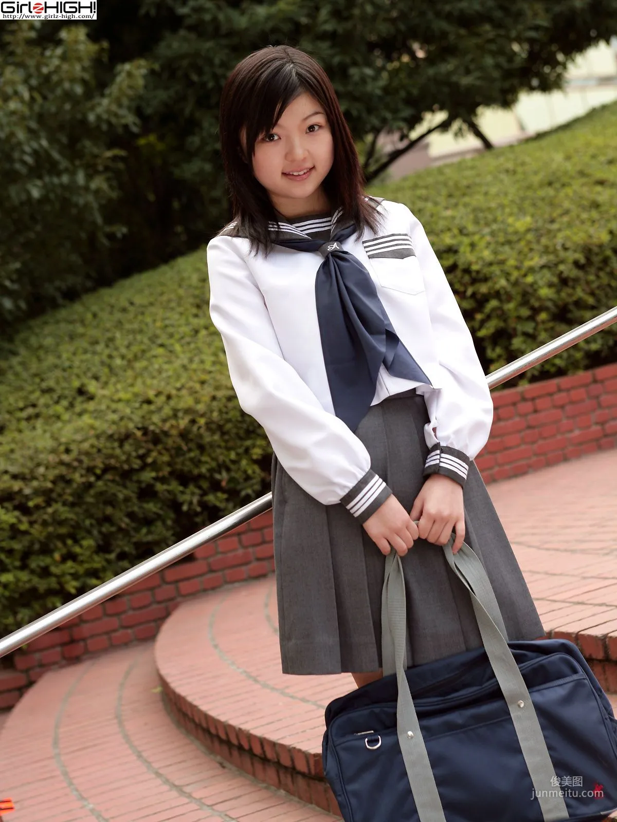 美咲萌 Gravure Gallery - g074 Photoset 01 [Girlz-High] 写真集