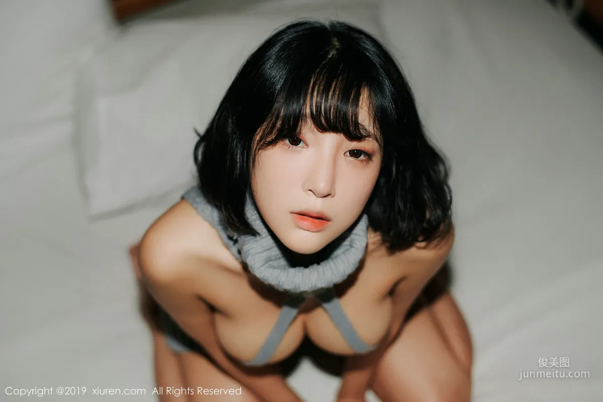 模特_卿卿《比基尼+开背毛衣》 [秀人XIUREN] No.1304 写真集
