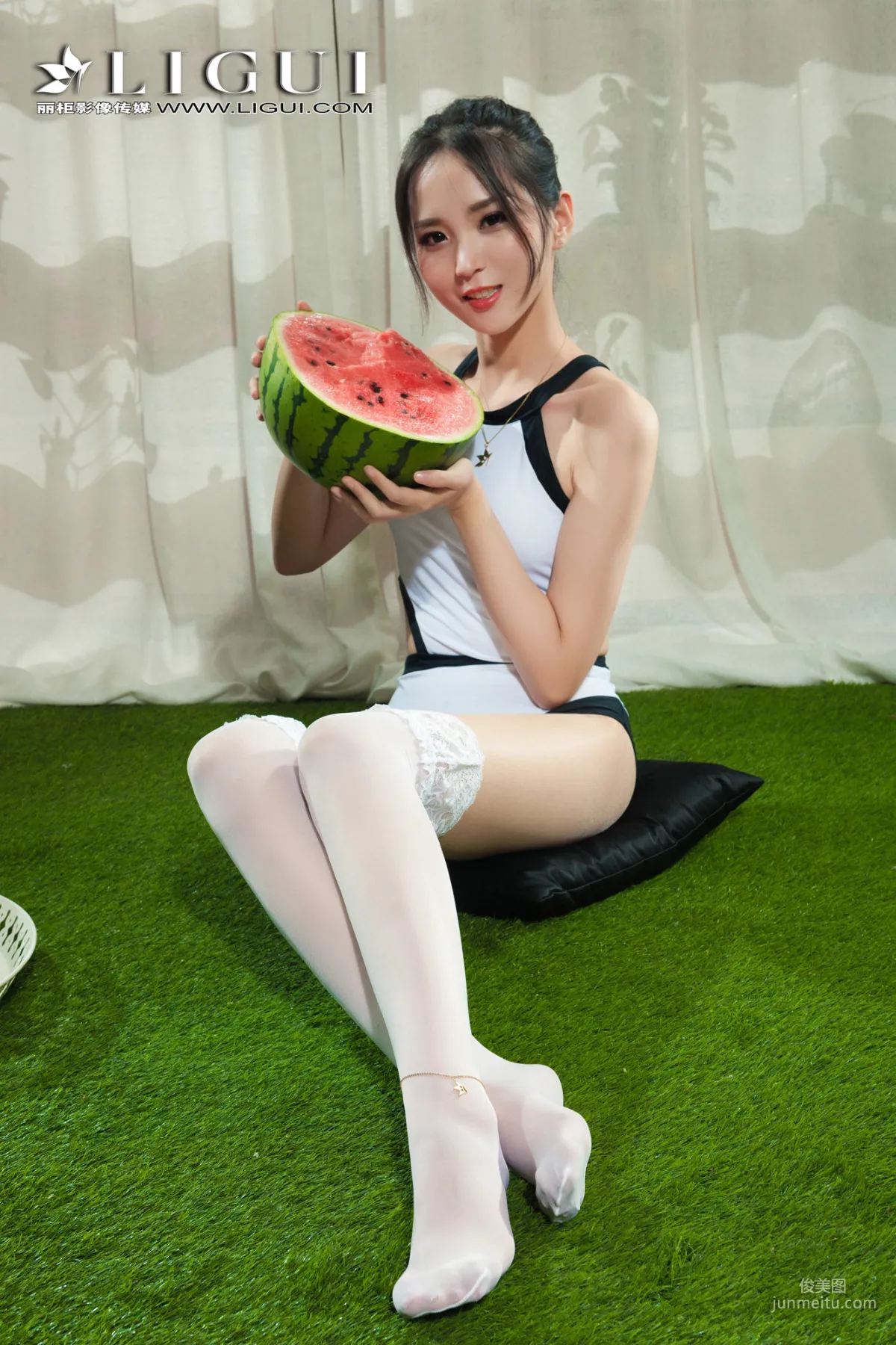 腿模小戈《白丝西瓜少女》 [丽柜Ligui] 网络丽人 写真集