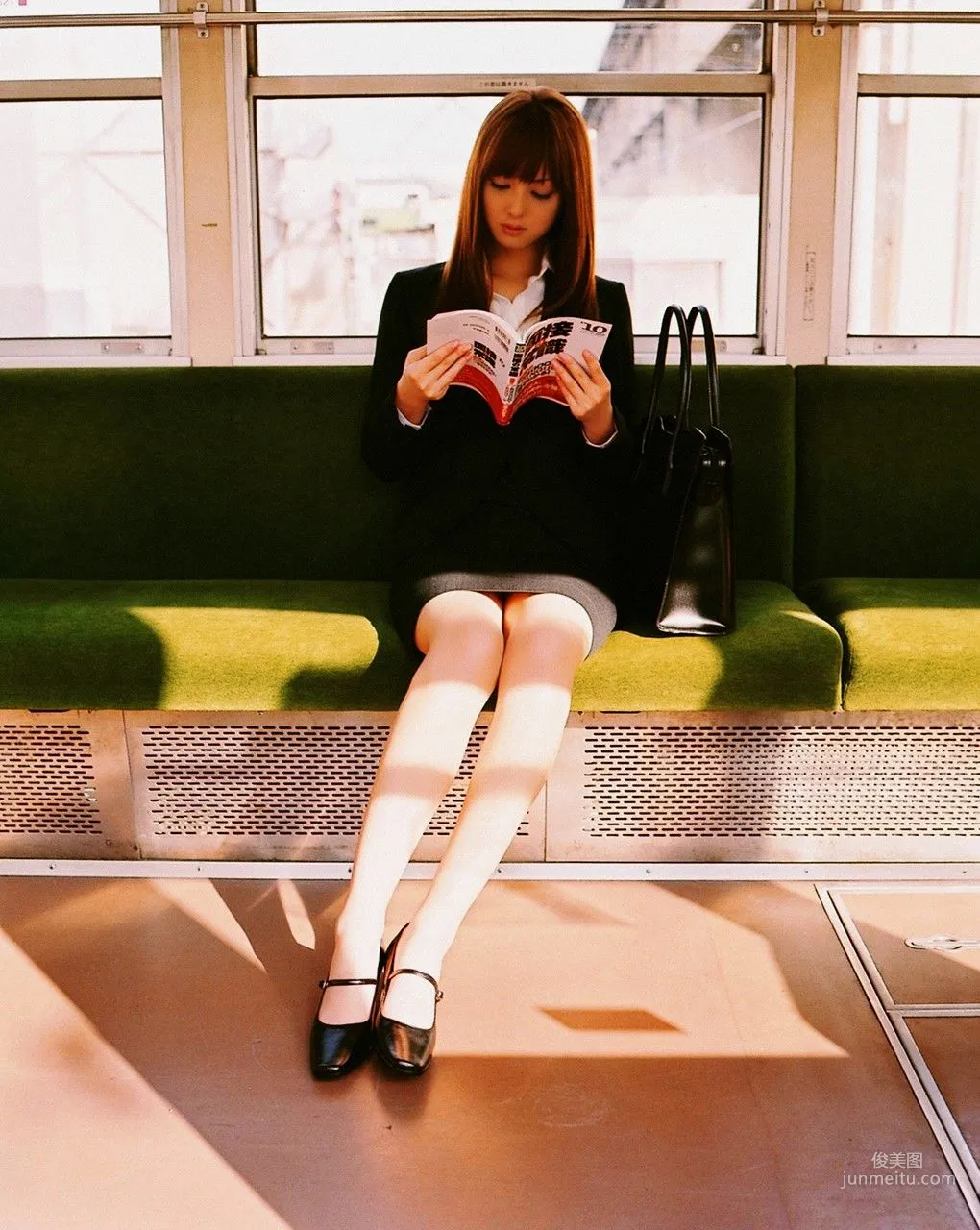 佐々木希『佐々木希劇場』 [VYJ] No.81 写真集