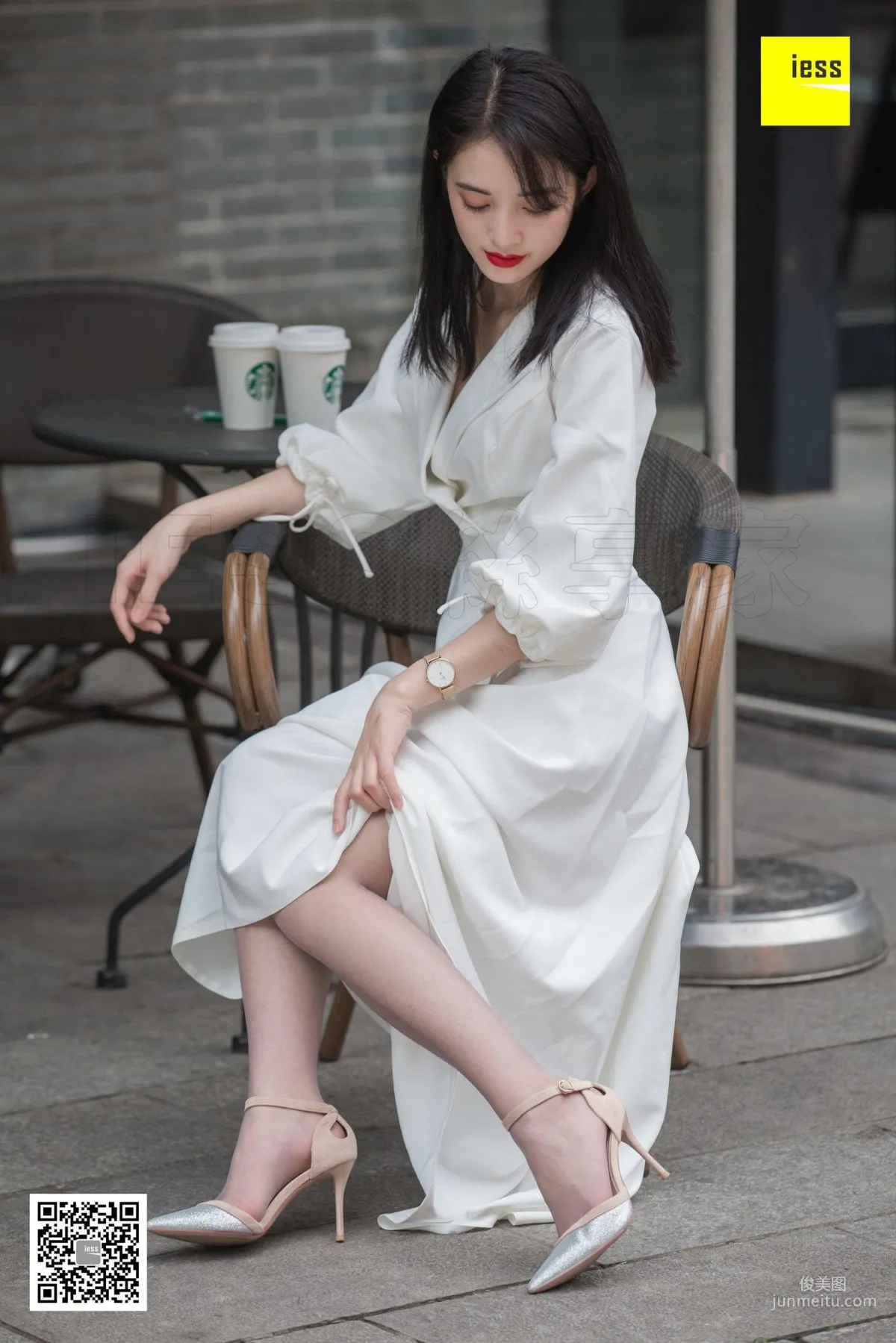 模特姗姗 《烈焰红唇白长裙》 [异思趣向IESS] 写真集