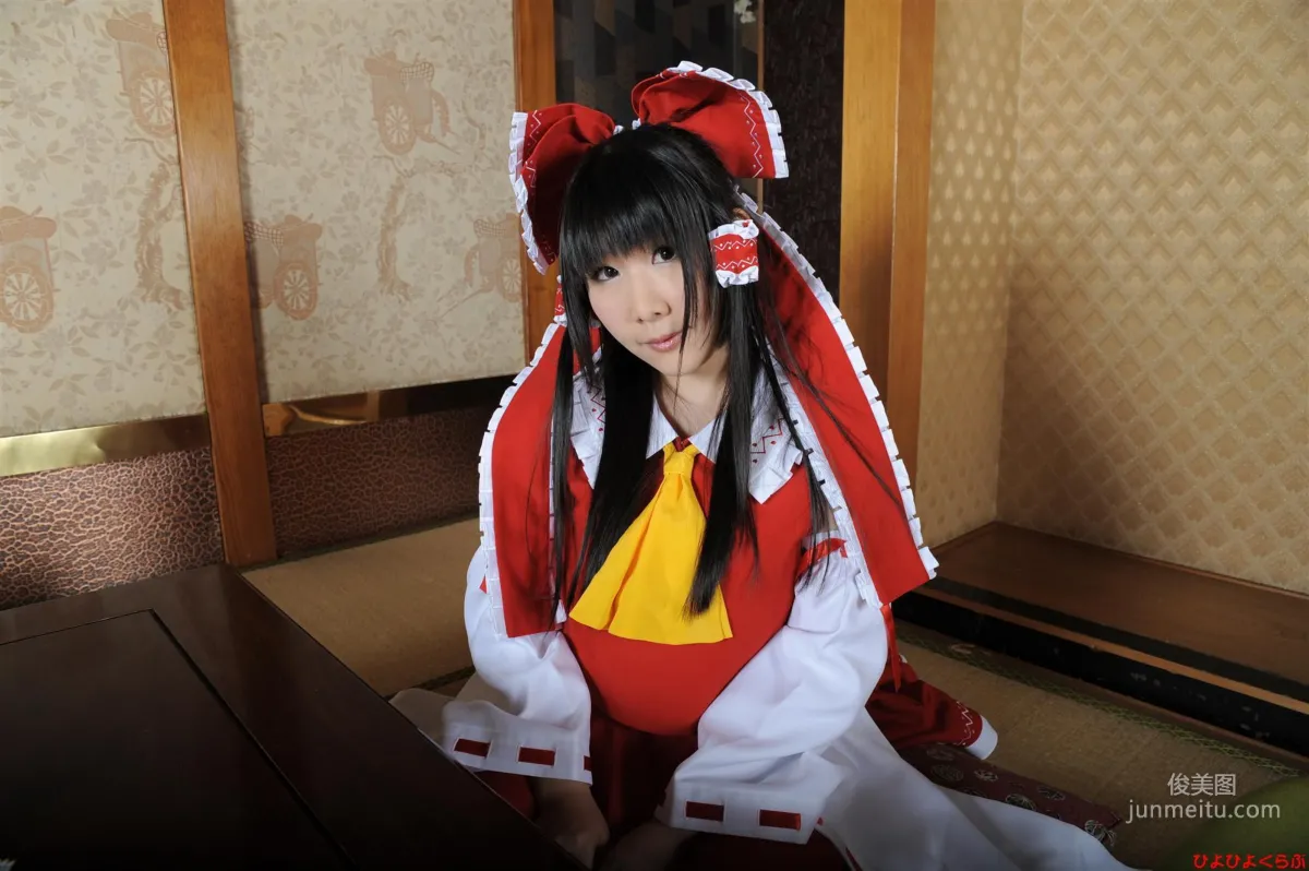 丹雫ひよ《東方Project》博麗霊夢 [HiyoHiyo Club] 写真集