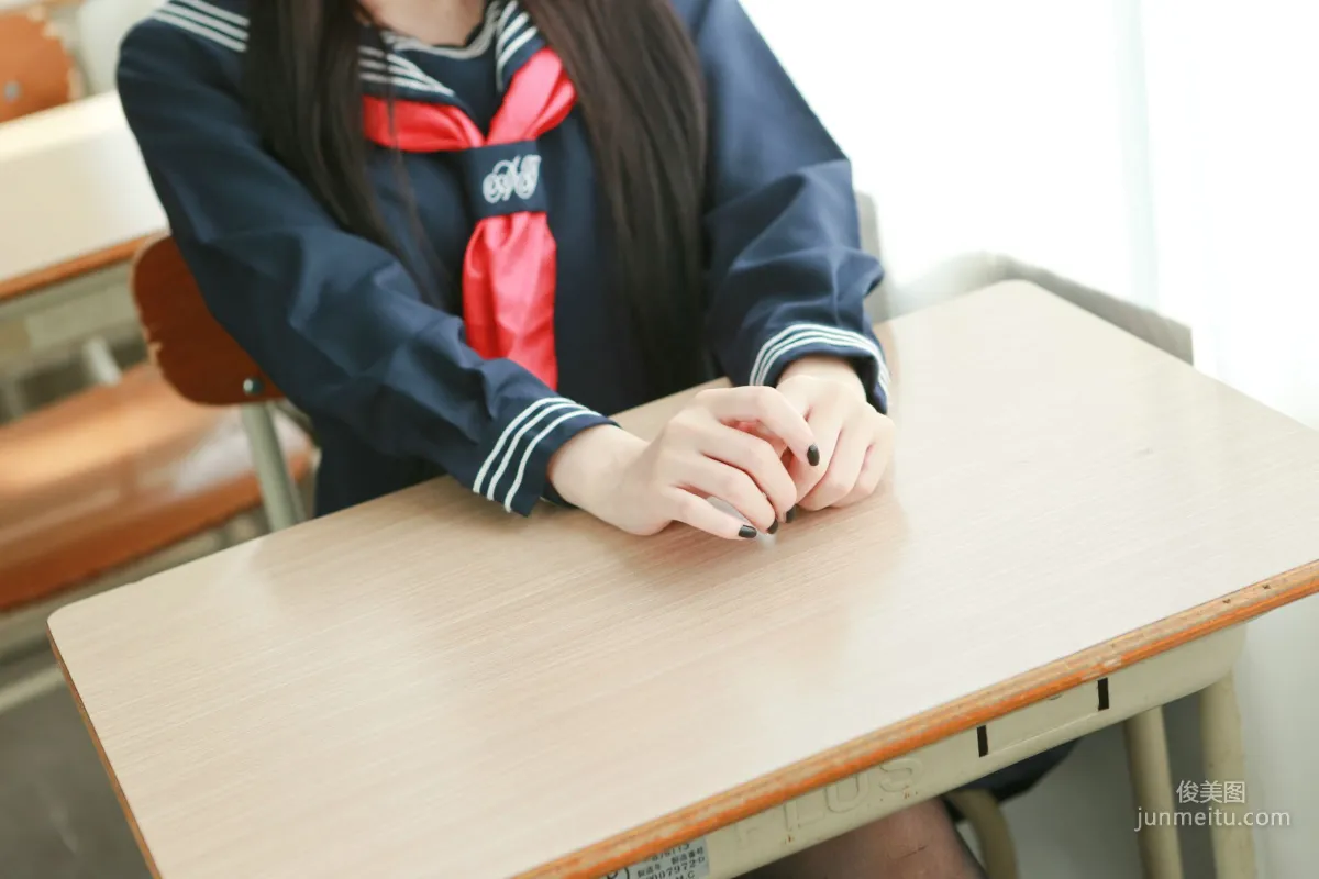 LeChat(るしゃ) School Girl(女子校生) [踊るねこ人間] 写真集
