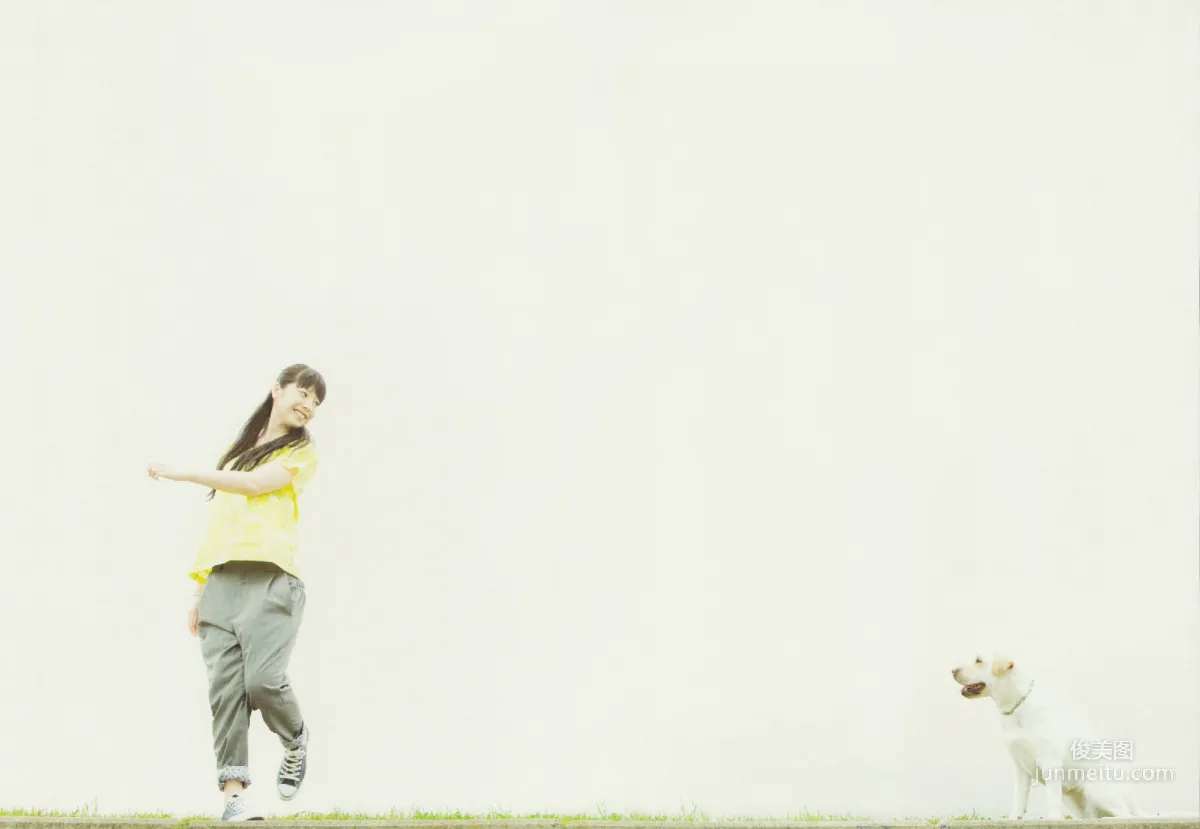 夏帆《Breeze With Kinako》 写真集