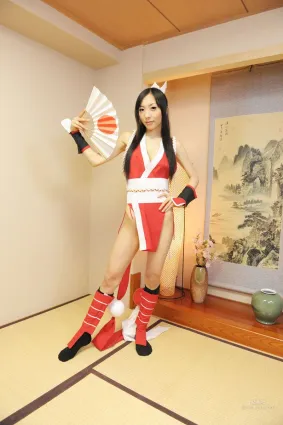 華群みさき 《KING OF FIGHTERS》MAI SHIRANUI 写真集