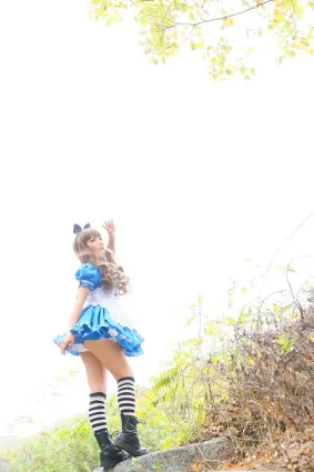 日暮らん 《Alice's Adventures in Wonderland》 Lite.Ver. [HBS] 写真集