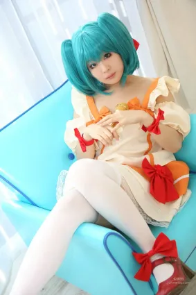 結城紗代 (Yuuki Sayo) 《Macros》Ranka Lee 写真集