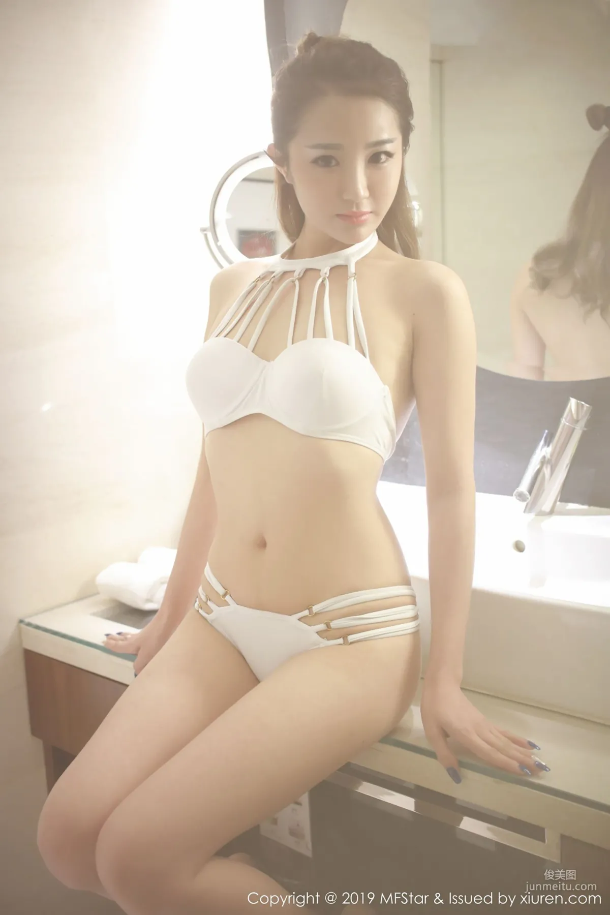 Sugar梁莹《浴池湿身的女神》 [模范学院MFStar] Vol.179 写真集