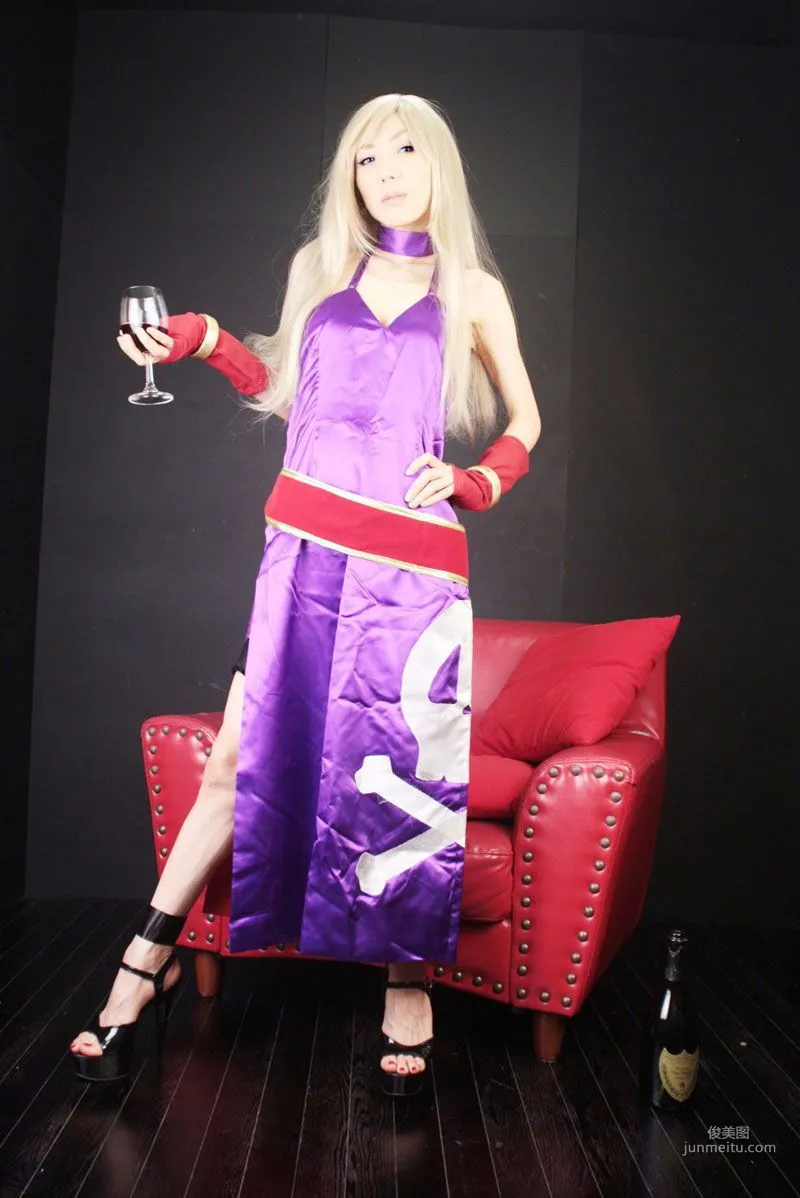 華群みさき(Hanamura Misaki) 《餓狼伝説》不知火舞 [HONEY BUNNY] 写真集