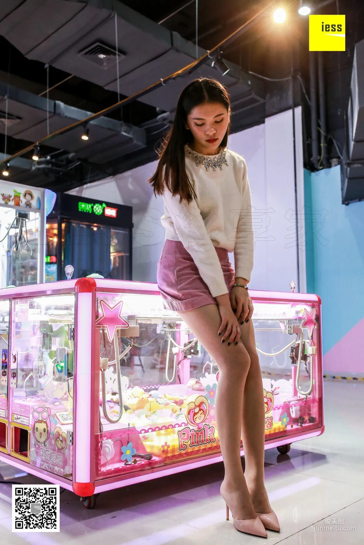 七七 《玩娃娃机的少女》[异思趣向IESS] 丝享家272 写真集