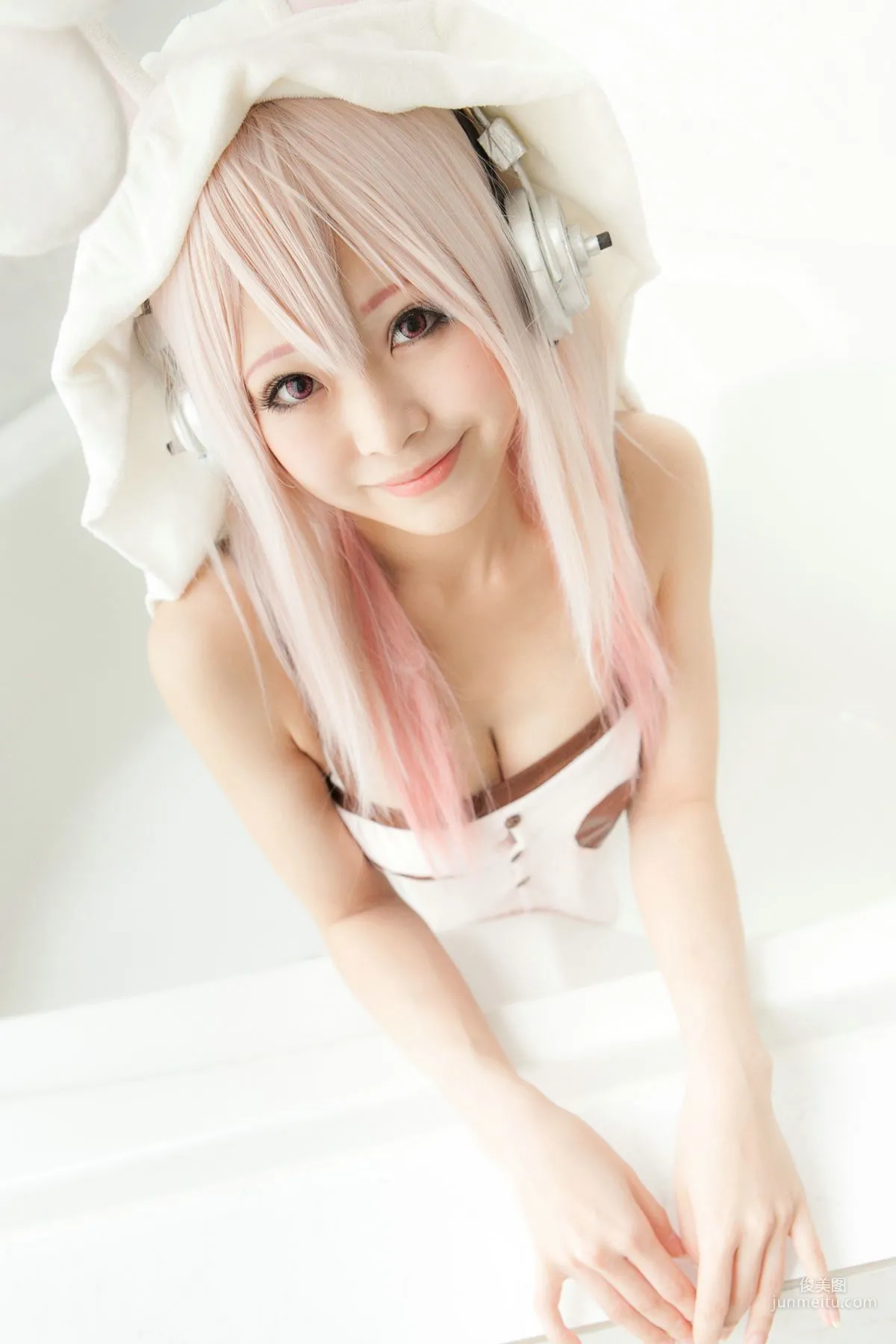 星影夕香 《Sonicomi》Super Sonico [COLORFULxCAMERA] 写真集