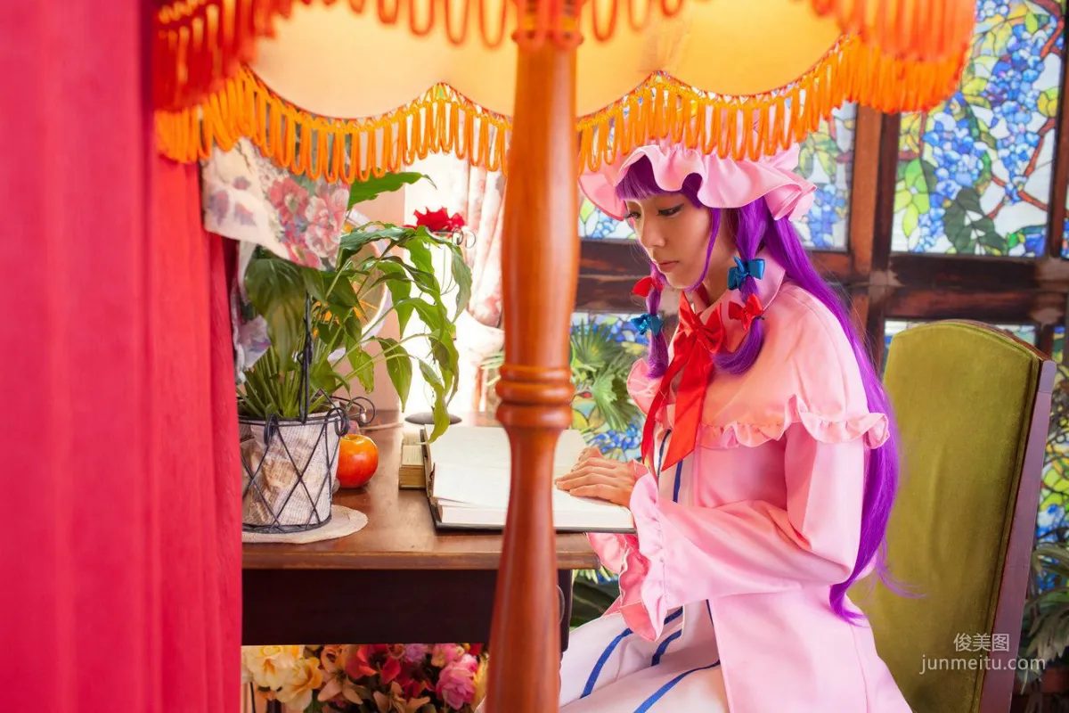 早乙女らぶ 《東方Project》パチュリー(Patchouli)·ノーレッジ 写真集