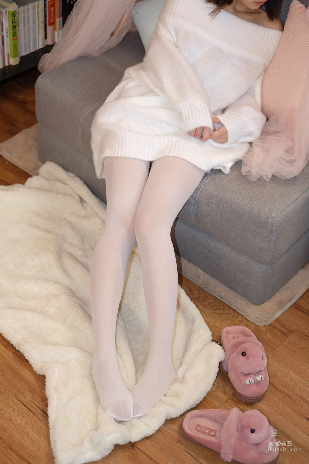 《白丝白毛衣》 [森萝财团] X-012 写真集