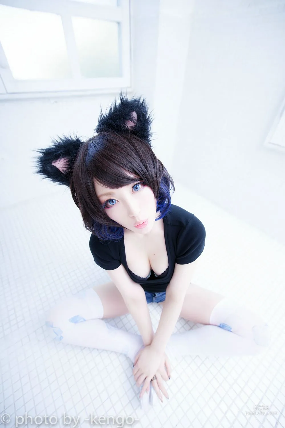 Usagi Necomimi [猫ソロ] [Rabbit hutch] 写真集