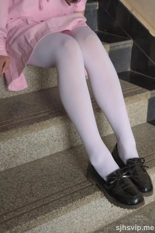 《JK粉色校服白丝》 [森萝财团] X-026 写真集