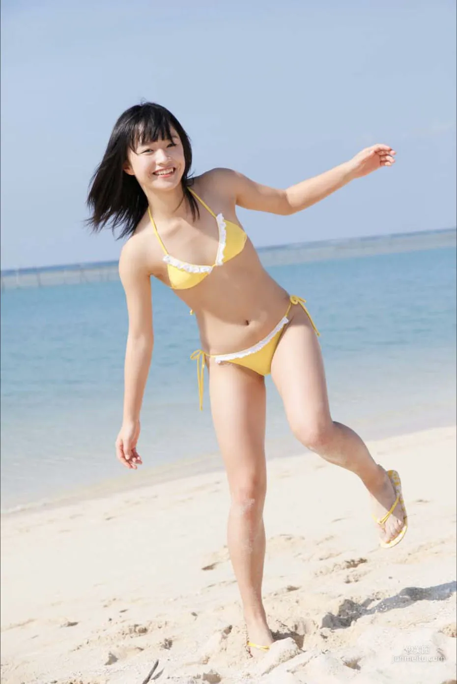 百川晴香 《半分少女》 写真集
