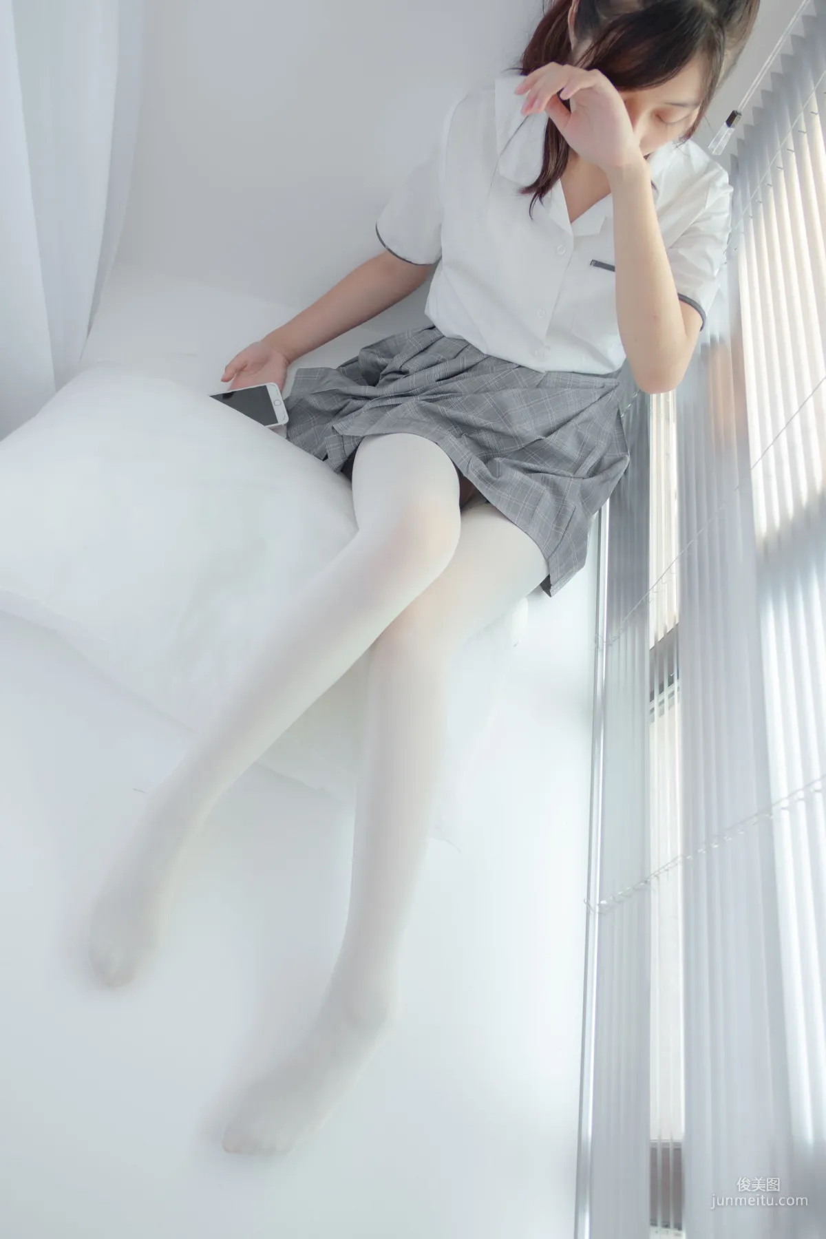 《吹弹可破》 [森萝财团] R15-028 写真集