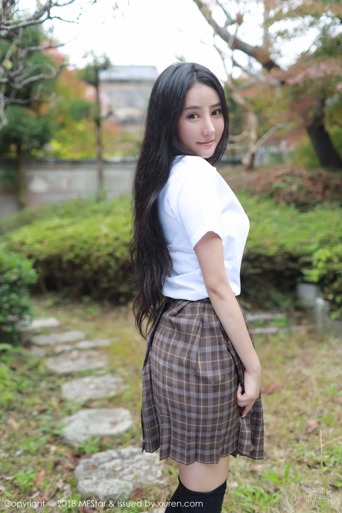Manuela玛鲁娜《日本学生妹制服系列》 [模范学院MFStar] Vol.163 写真集
