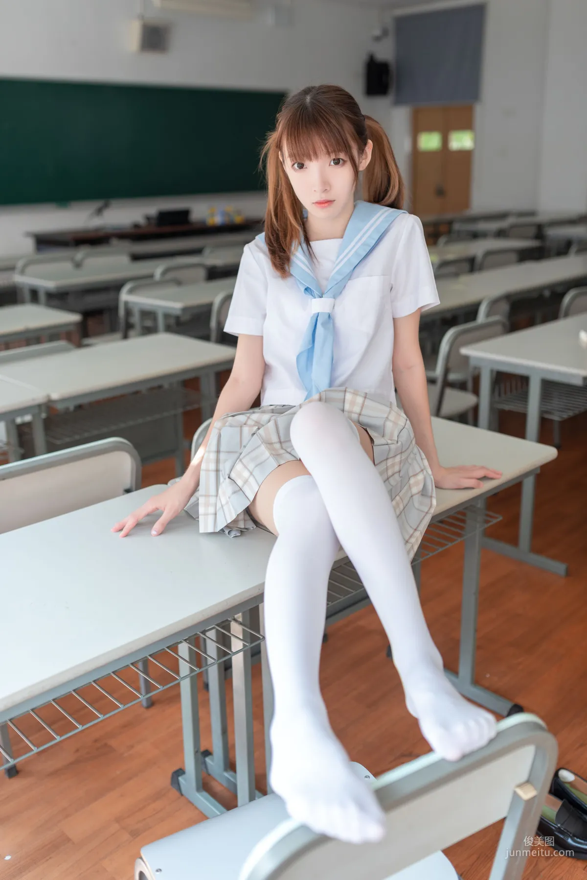 [风之领域] NO.041 教室水手服白丝 写真集
