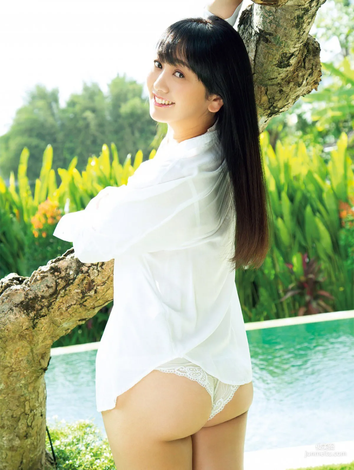 [FRIDAY] 脊山麻理子 《エロスを探求する女子アナ》写真