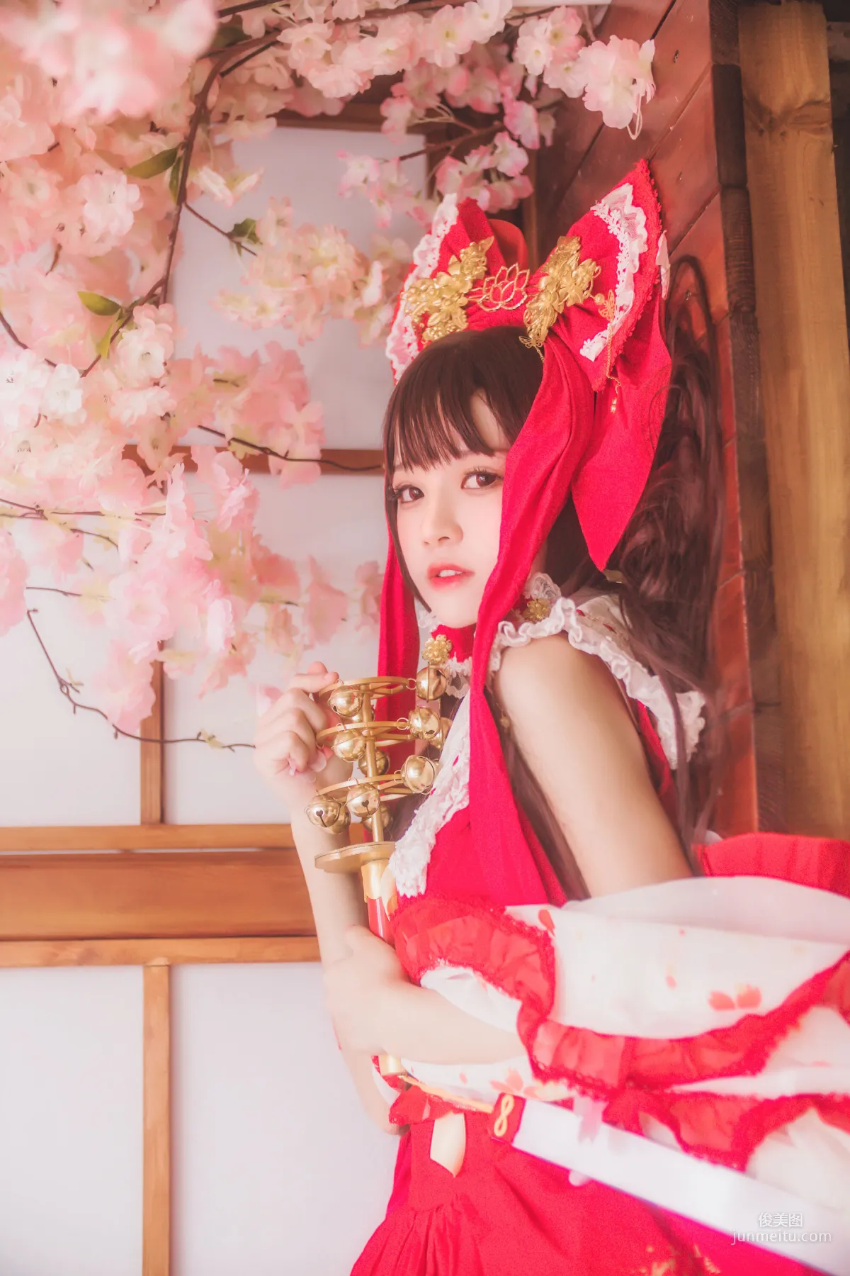 疯猫ss《灵梦》 [萝莉COS] 写真集