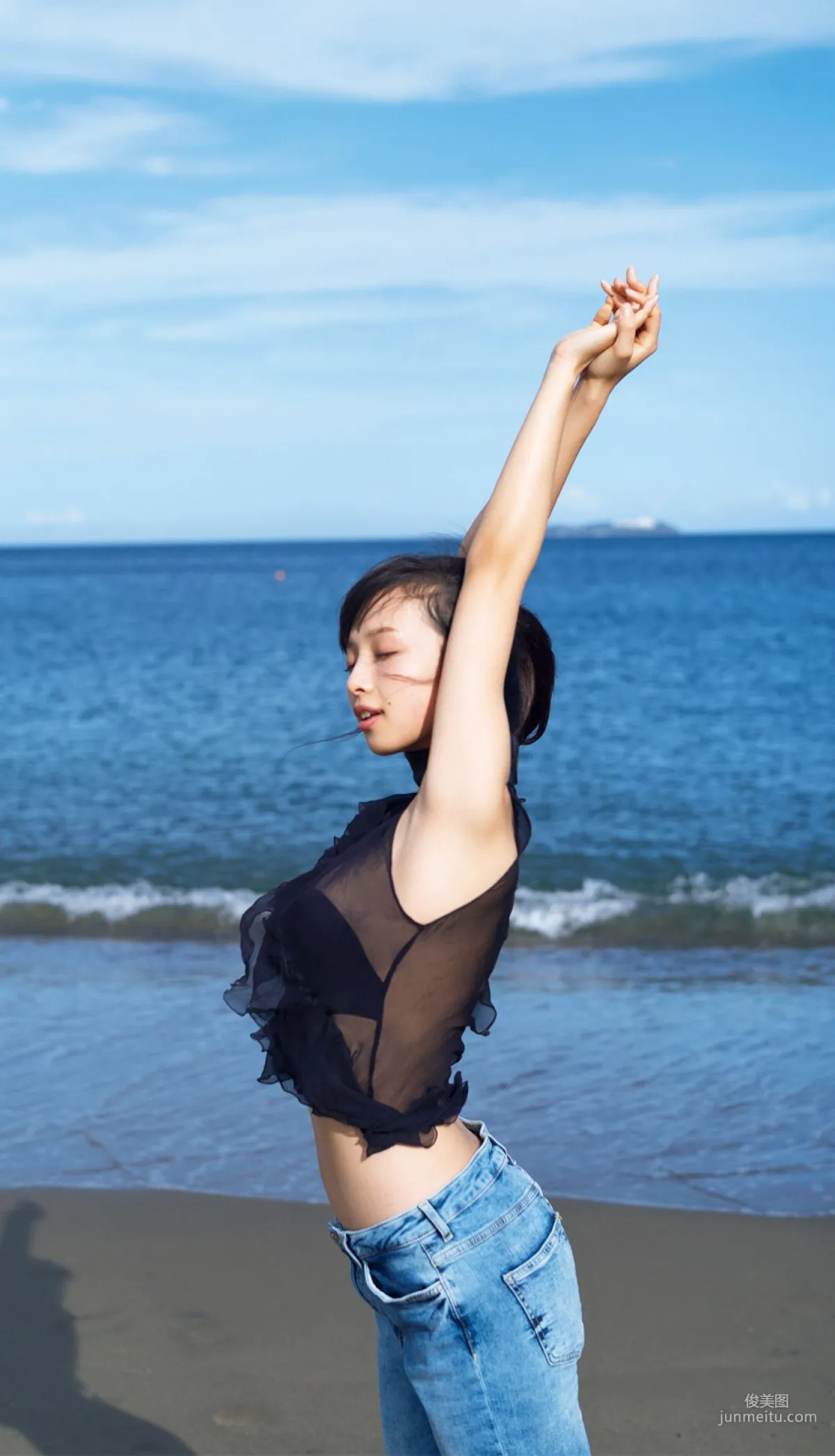 [FRIDAY] 華村あすか 《ちょっぴりオトナなビキニでシャワー(動画付き)》写真