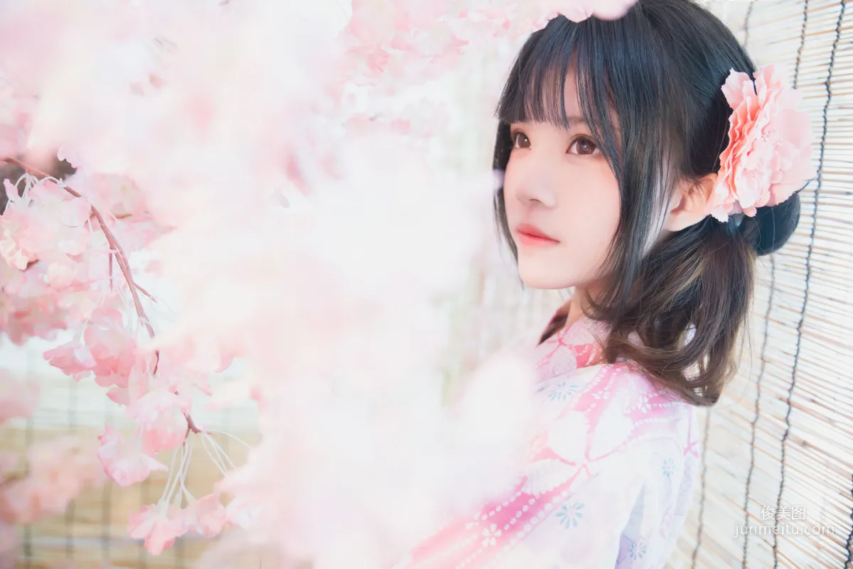 桜桃喵《双人本》 [萝莉COS] 写真集