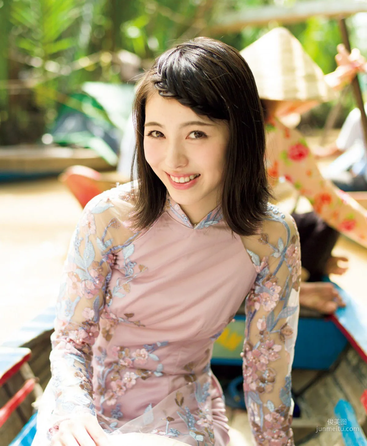 [FRIDAY] 浜辺美波 2018.08.31