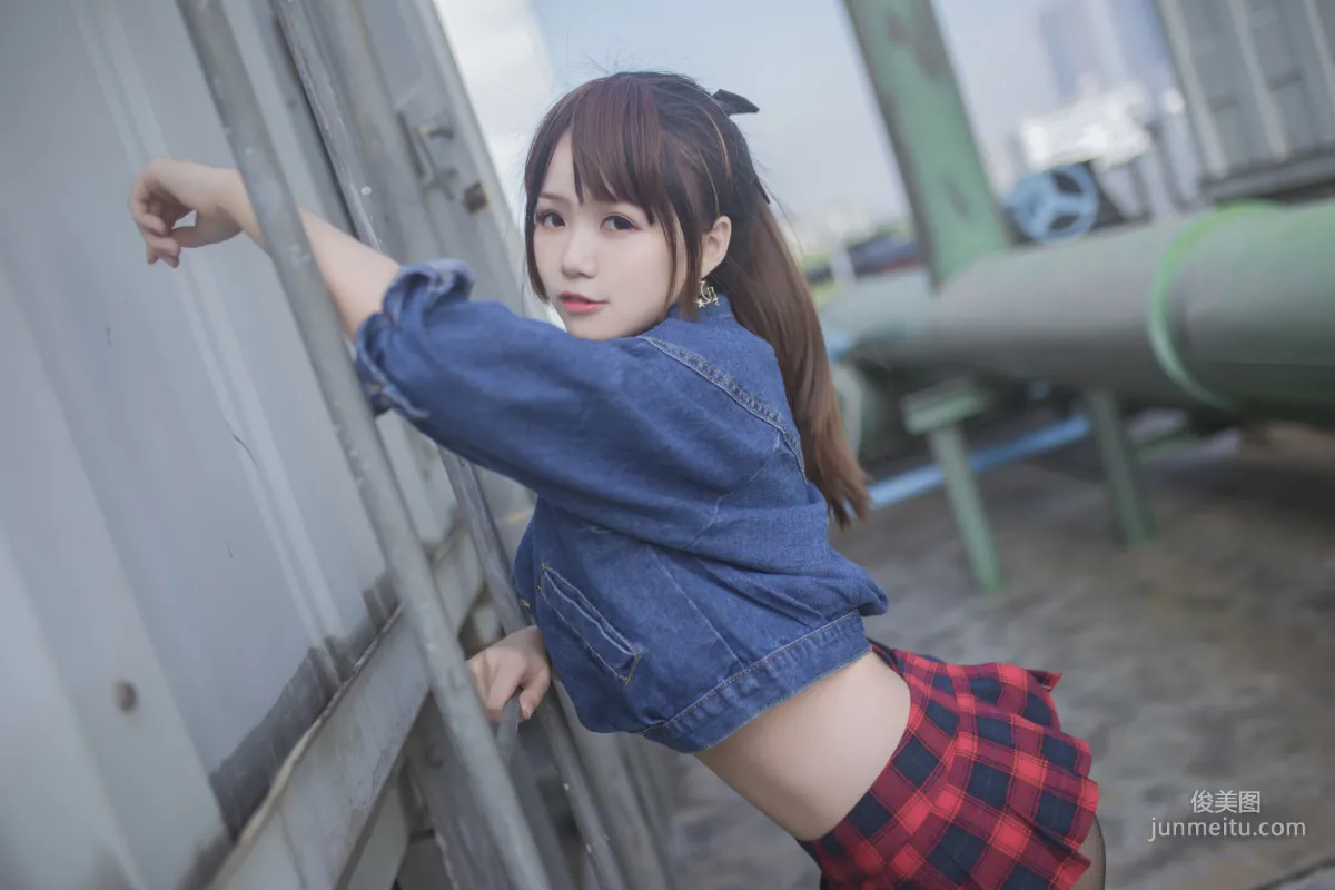 Yoko宅夏《红色格子》 [萝莉COS] 写真集