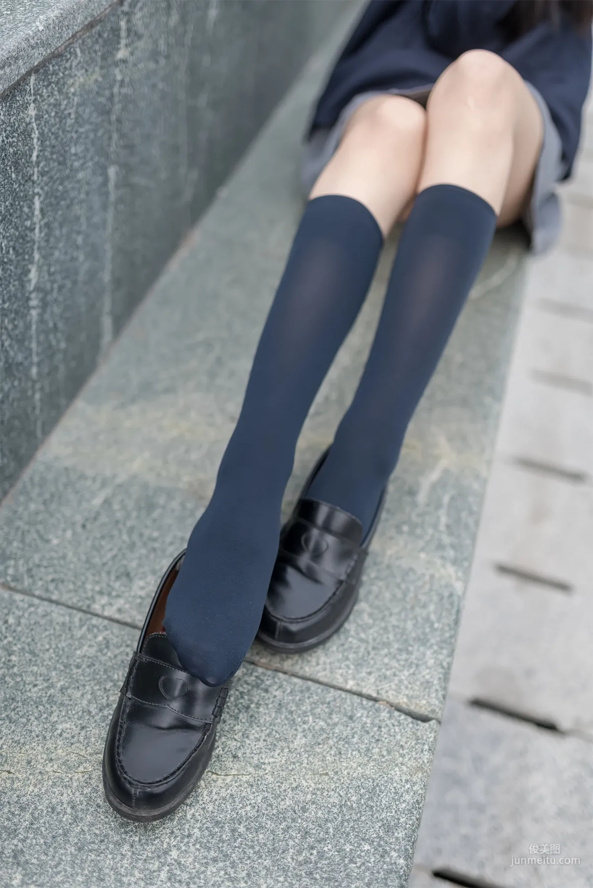[风之领域] NO.022 学妹户外黑丝2 写真集