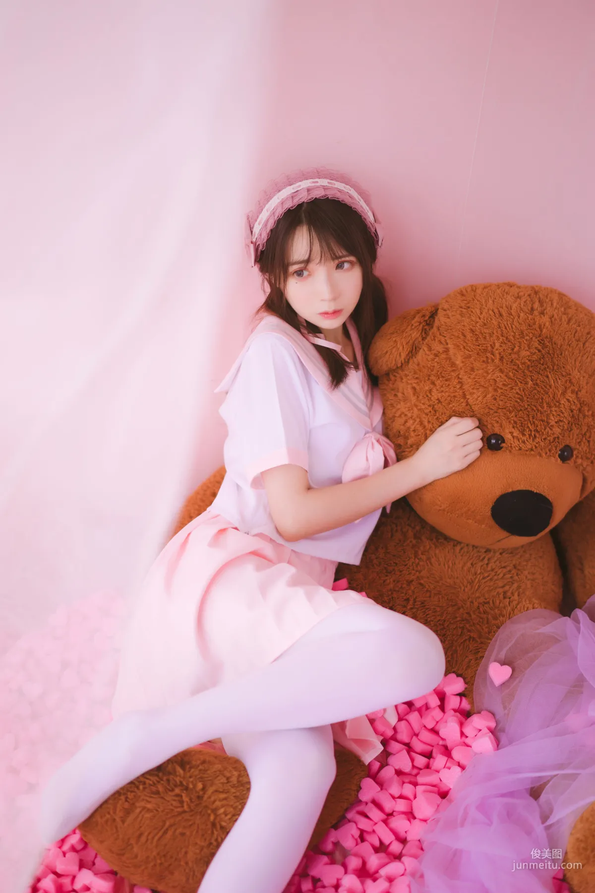 疯猫ss《丝袜狂想曲(粉)》 [萝莉COS] 写真集