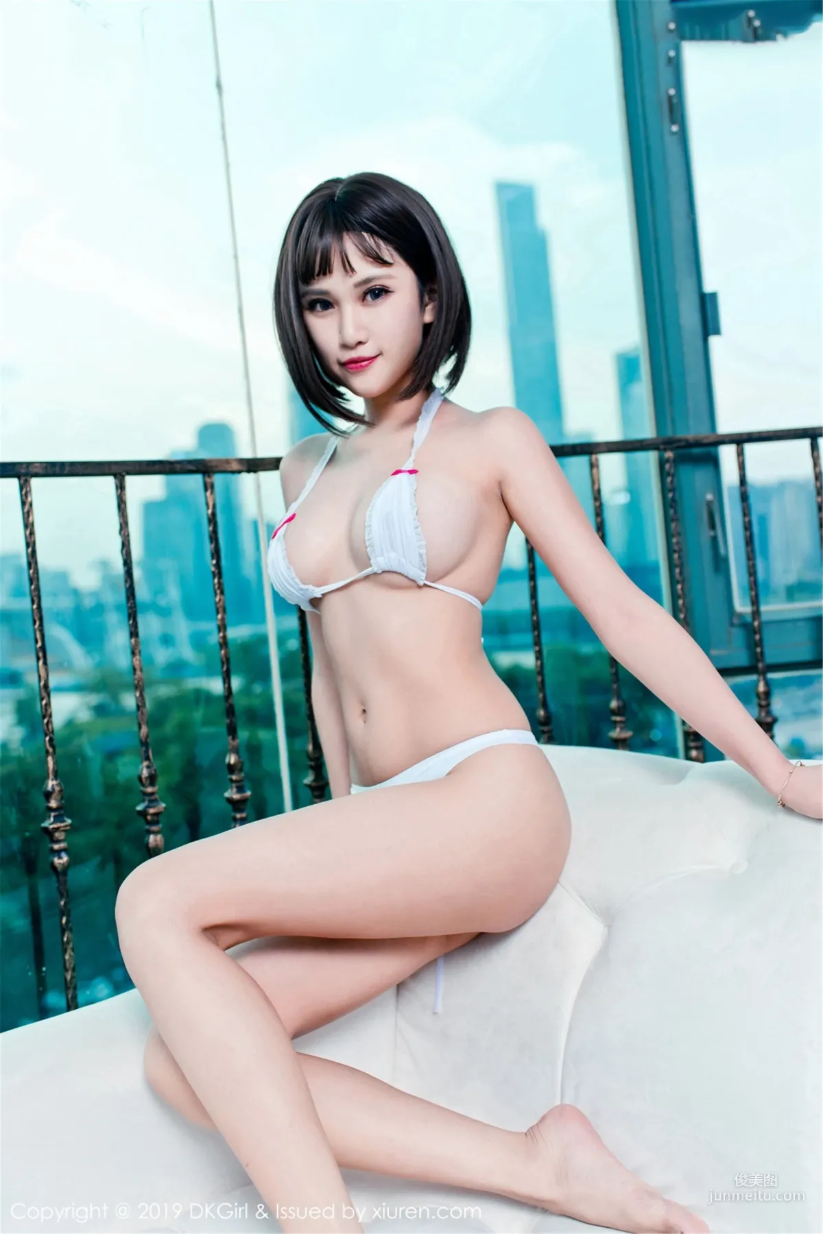 萌宝儿BoA《黑白不同的诱人内衣美轮美奂》 [御女郎DKGirl] Vol.100 写真集