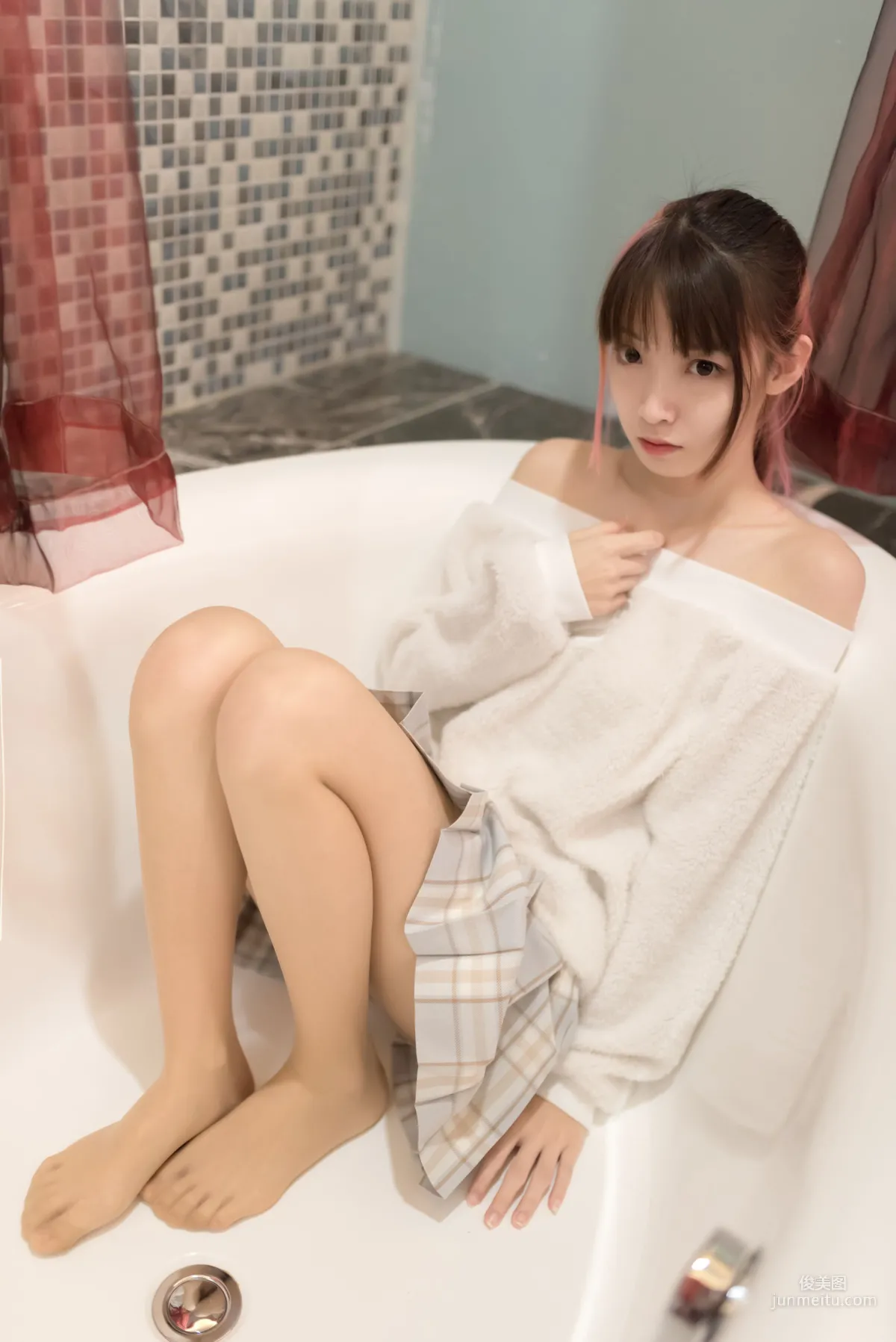 [风之领域] NO.020 富贵少女肉丝 写真集