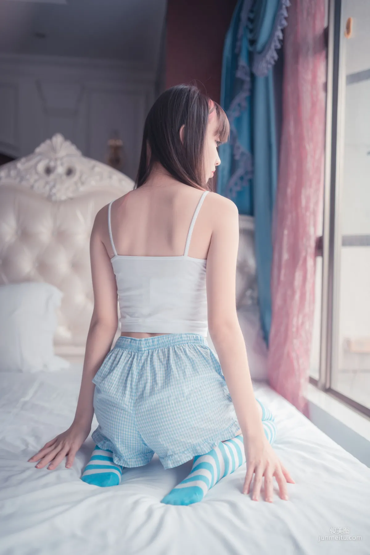 [风之领域] NO.014 蓝白条纹丝袜小可爱 写真集