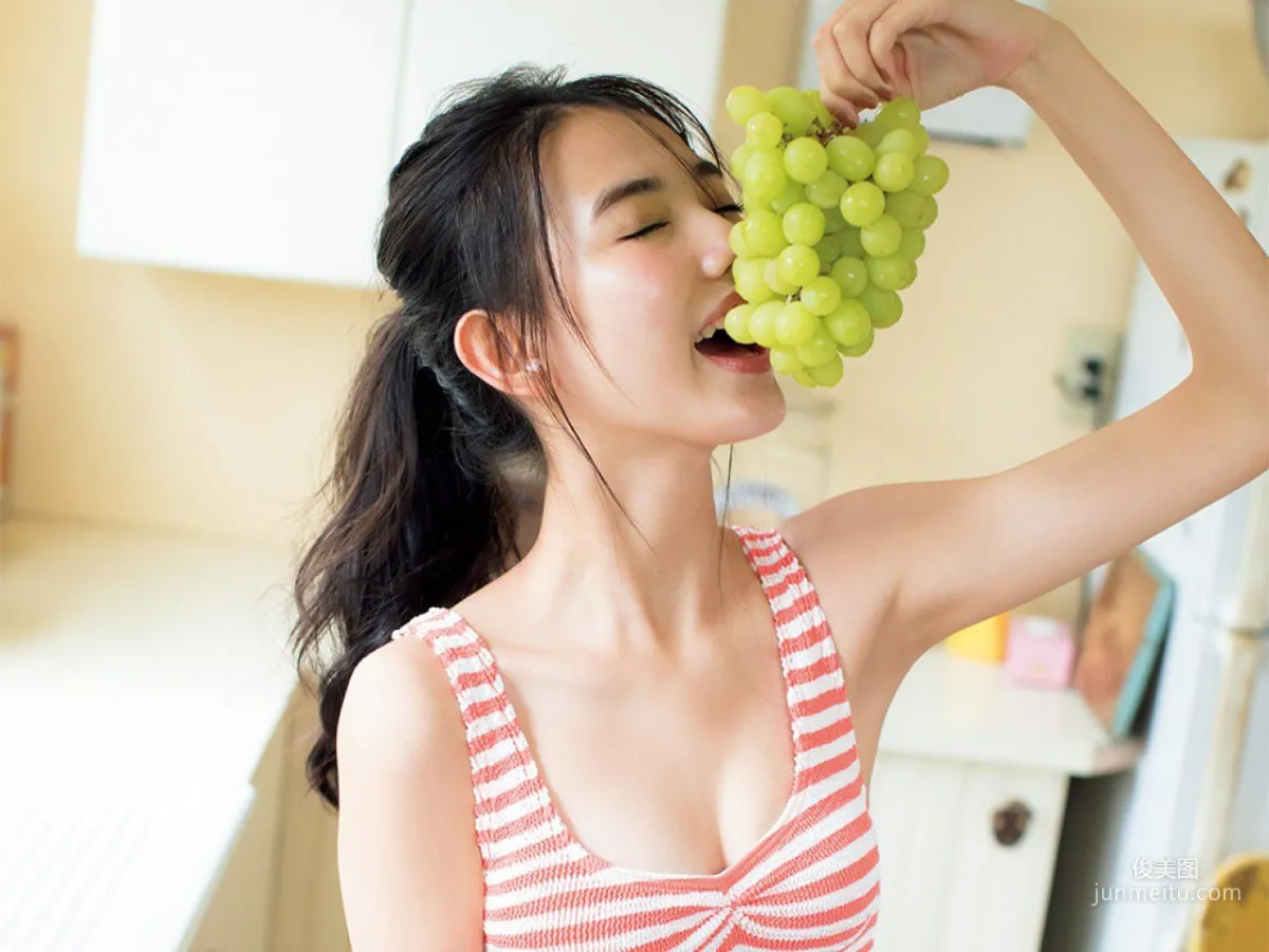 [FRIDAY] 黒木麗奈 《セブンティーンズ・ビキニ (動画付き)》写真