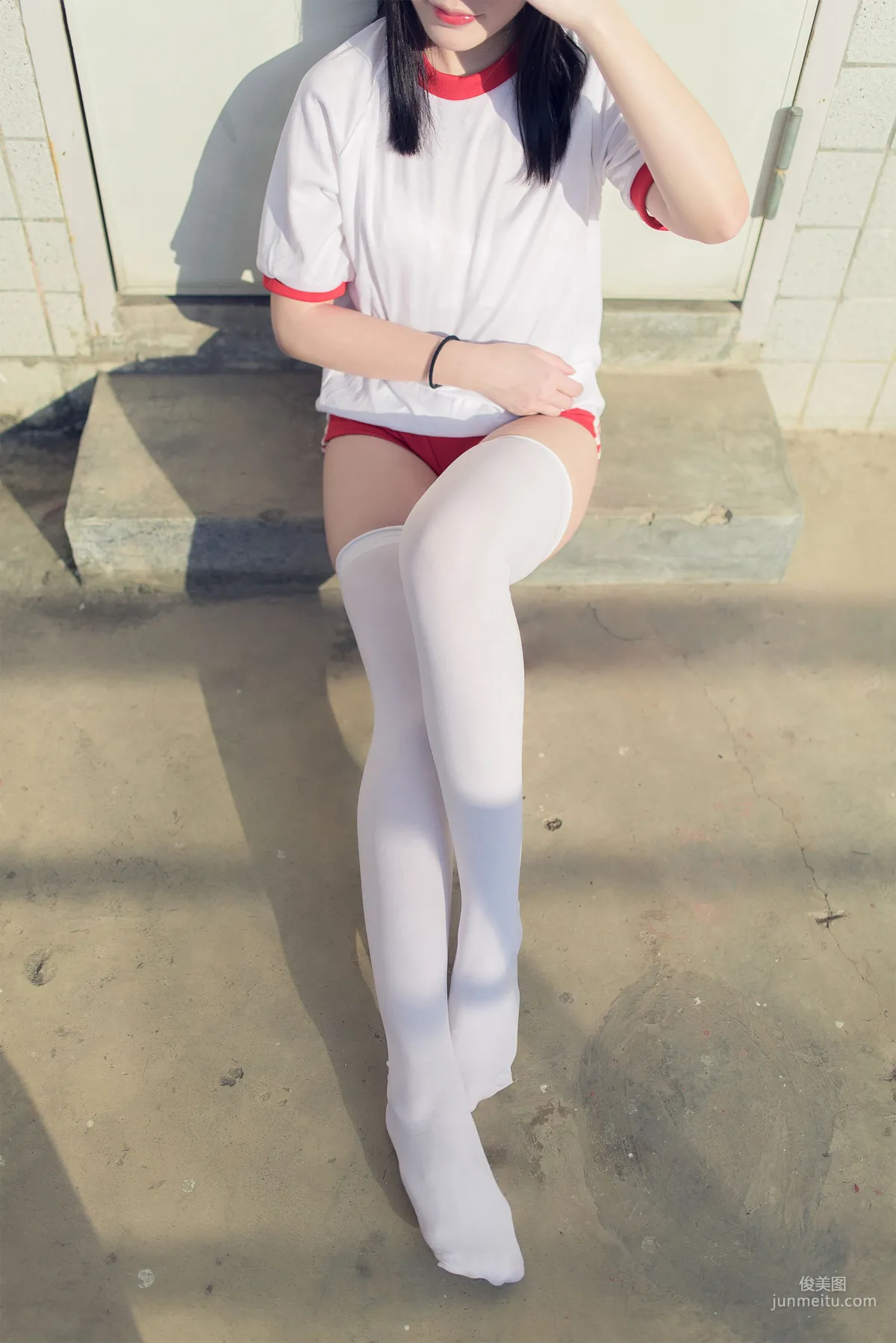 [风之领域] NO.112 运动场上的白丝体操服少女 写真集
