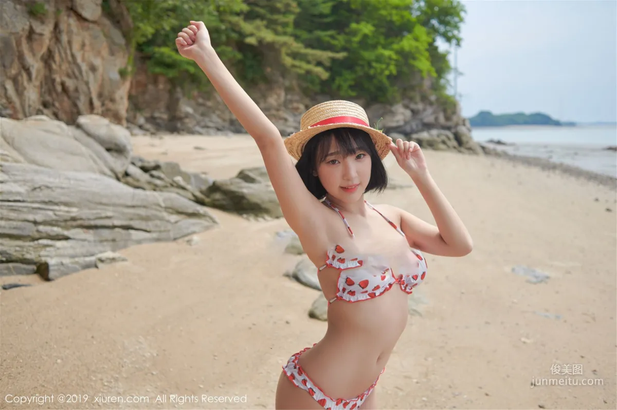 模特_卿卿《新不失性感的私房魅惑》 [秀人XIUREN] No.1611 写真集