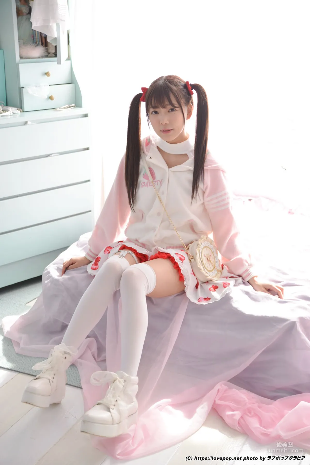 辰巳シーナ Tatsumi Sina Photoset 05 [LOVEPOP] 写真集