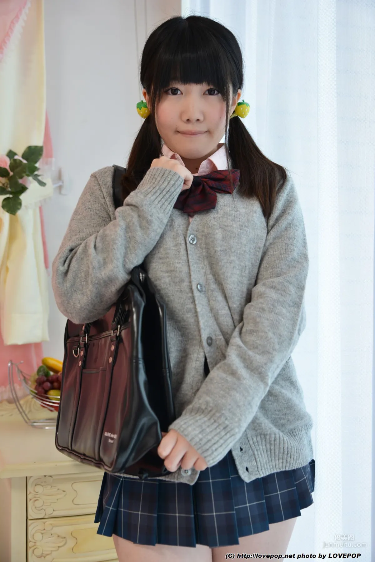 [LOVEPOP] Momo Watanabe 渡辺もも Photoset 02 写真集