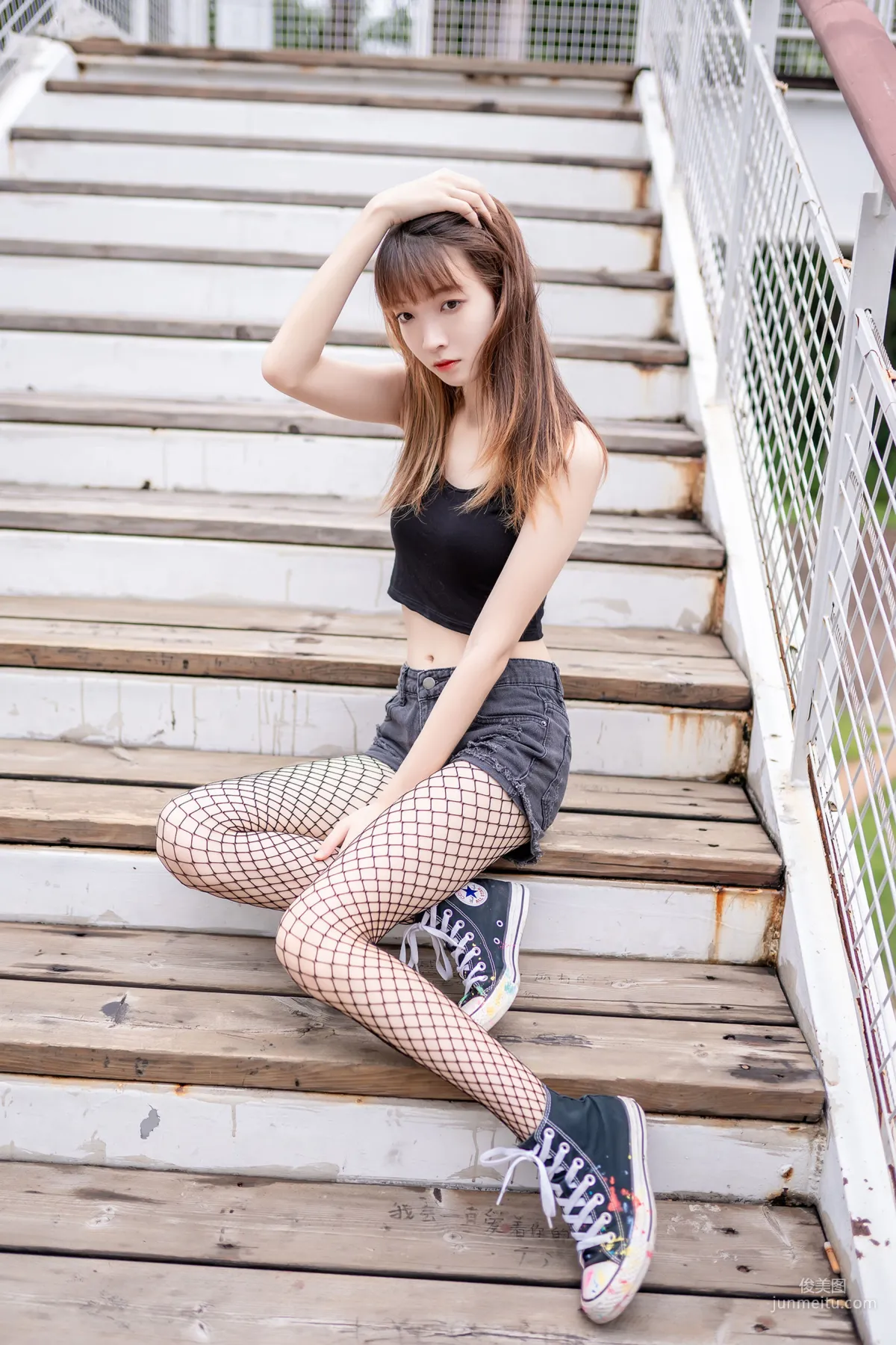 [风之领域] NO.094 超短牛仔短裤黑网袜 写真集