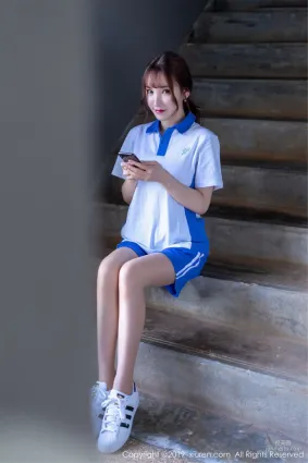 周于希Sandy&Emily顾奈奈酱《剧情私房系列》 [秀人XIUREN] No.1561 写真集