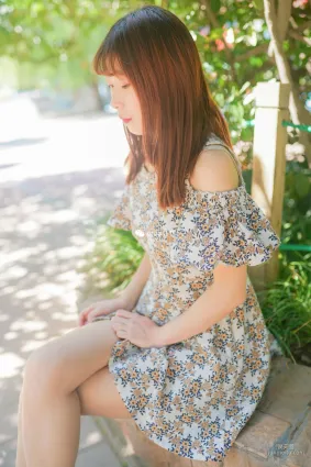 玲玲《新师妹，仲夏之思》 [丝意SIEE] No.349 写真集