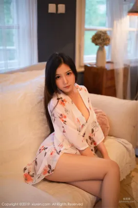 徐微微mia《和服素裹，低胸开襟魅惑》 [秀人XIUREN] No.1478 写真集