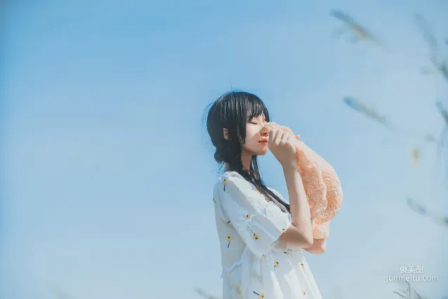 桜桃喵《田野》》 [萝莉COS] 写真集