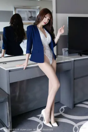 周于希Sandy《职场秘书装扮》 [秀人XIUREN] No.1609 写真集