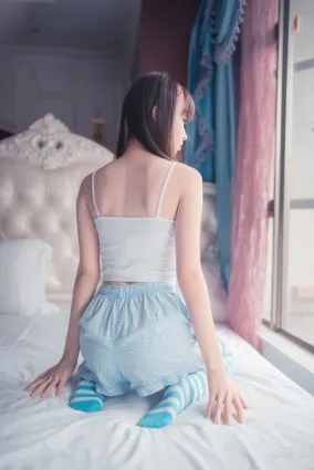 [风之领域] NO.014 蓝白条纹丝袜小可爱 写真集