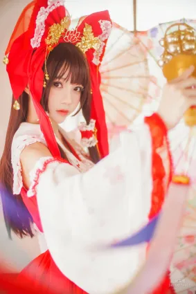桜桃喵《灵梦 新年快乐》 [萝莉COS] 写真集