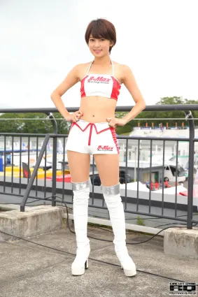Yoshika Tsujii 辻井美香 《Race Queen》 [RQ-STAR] 写真集